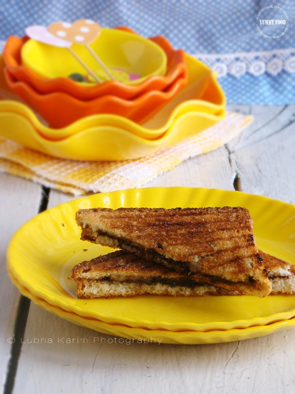 Grilled Chocolate Banana Sandwiches