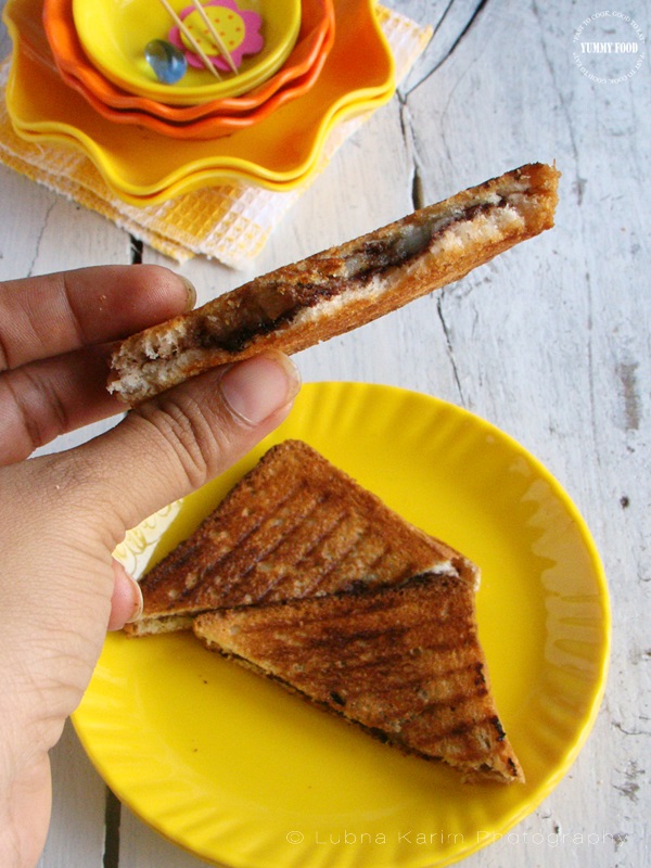 Grilled Chocolate Banana Sandwiches